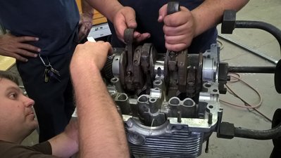 WP_20160601_19_45_35_Pro.jpg (459.92 KiB) Viewed 2205 times Chuck yelling at Rick for rods touching the case and at Mike for not having the cam gear assembled, I think.