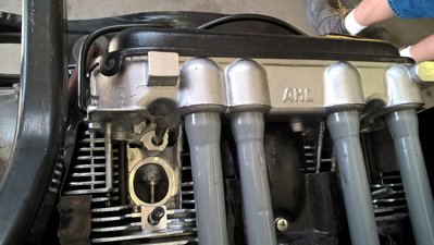WP_20160606_16_11_50_Pro.jpg (528.93 KiB) Viewed 1813 times Chuck went all out and thoroughly cleaned and painted the push rod tubes