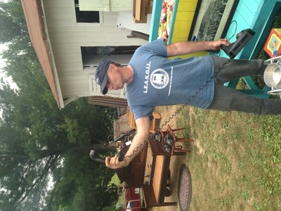 "Duck" selfie with a rotary phone....guess that's how it's done in the old vountry